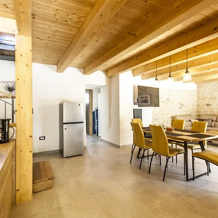 Vila Doda In Istria For 6 People With Heated Pool And Sauna Modrusani